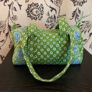 Adorable Vera Bradley Flower & Paisley Handbag